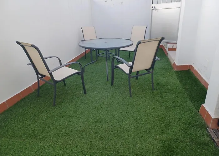 Unifamiliar Adosada Con 3 Dormitorios Y 110M2