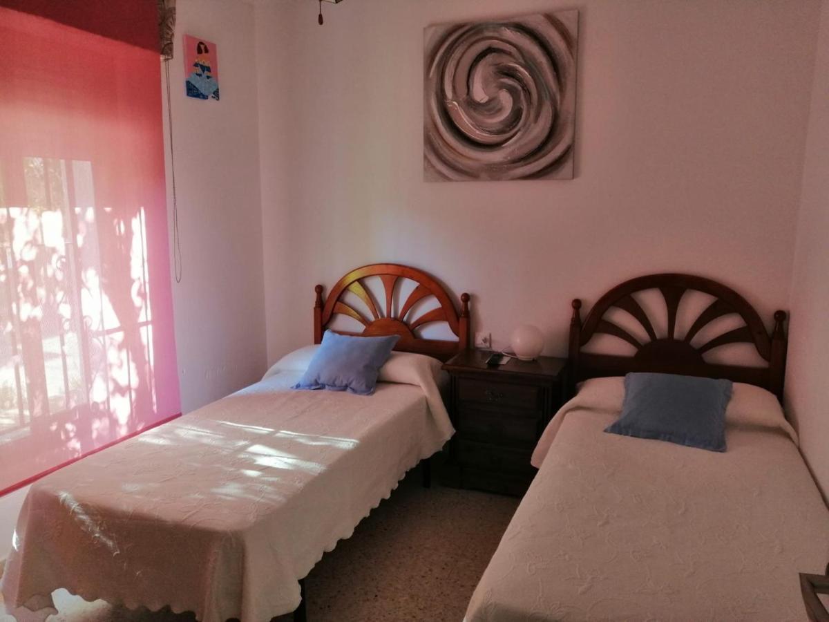 Unifamiliar Adosada Con 3 Y 110m2 *