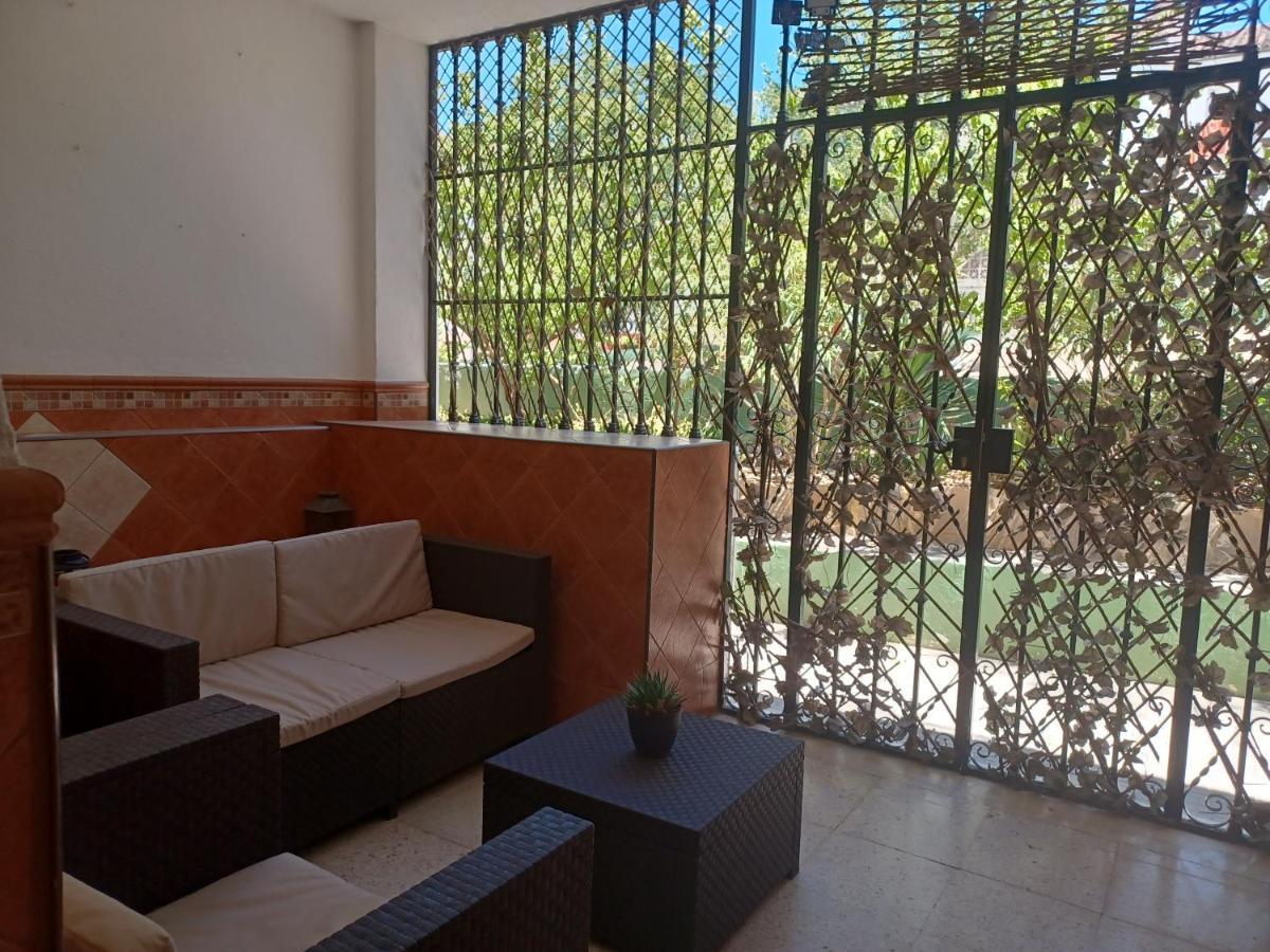 Unifamiliar Adosada Con 3 Y 110m2 * Ronda
